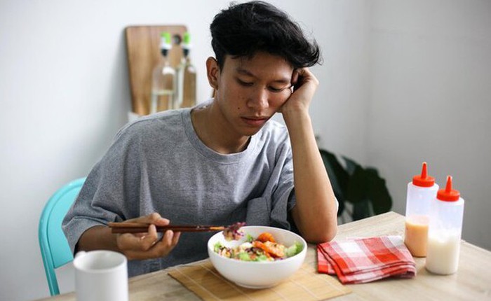 Giải mã hiện tượng “xót ruột”: Sự thật bất ngờ về cơn cồn cào quen thuộc