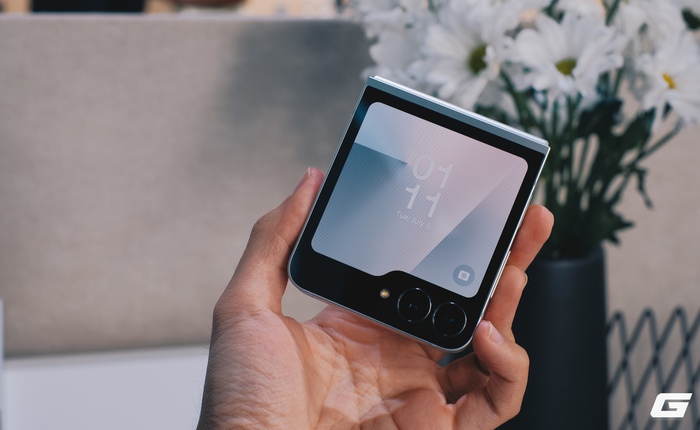 Trên tay Galaxy Z Flip7 FE: Samsung làm điện thoại gập giá dễ mua nhưng vẫn cực "chất", người Việt giờ có thêm lý do để chọn Samsung
