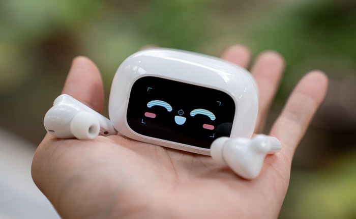 Tai nghe Ugreen EchoBuds Magic: Màn hình cảm ứng trên hộp sạc, chống ồn ngon, pin tốt, nhiều tính năng giá sale khoảng 700.000đ