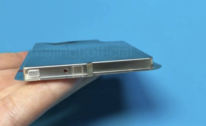 Lộ ảnh thật pin iPhone 17 Air: Quá bé!