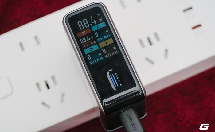 Trên tay "đồ chơi" mới của Xiaomi: Thiết kế nhỏ gọn hiện đại, sạc nhanh 120W, có cả Bluetooth và màn hình