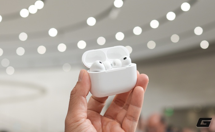 Trên tay sớm AirPods Pro 3: Thiết kế nhỏ gọn hơn, có cảm biến nhịp tim, dịch trực tiếp và chống ồn “đỉnh nhất thế giới”