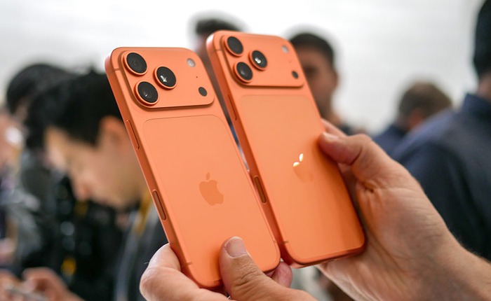Hàng trăm nghìn đơn cọc trong 1 giờ: Người Việt tranh nhau iPhone 17 Pro Max màu cam