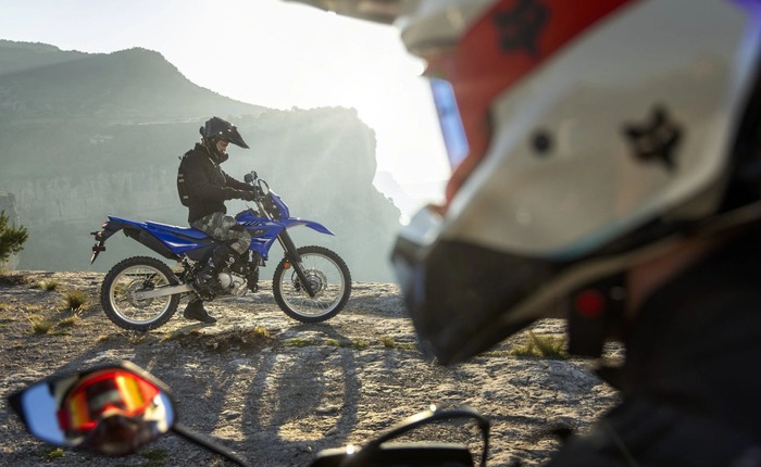 Yamaha bát ngờ tung ra WR125R 2026 với động cơ VVA hiện đại, thách thức người lái chân ngắn