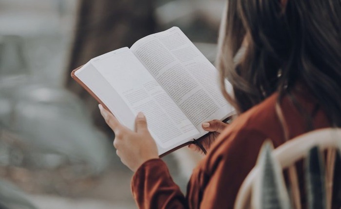 Gen Z vào đại học nhưng không đọc nổi một câu hoàn chỉnh: Giảng viên buộc phải hạ tiêu chuẩn