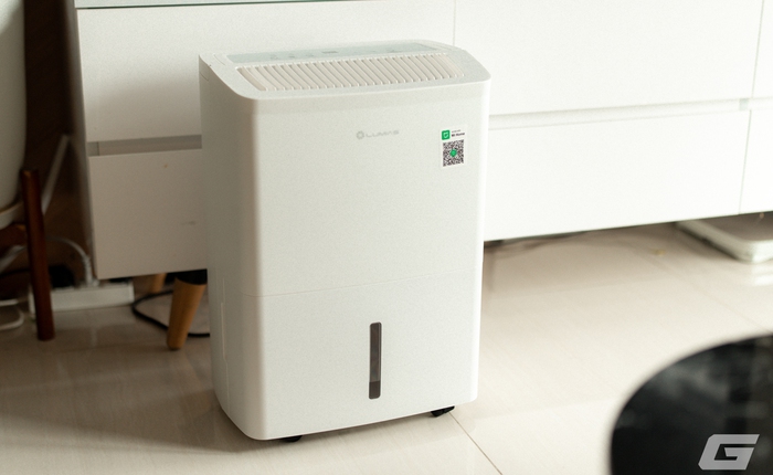 Tôi sắm sẵn máy hút ẩm này để chuẩn bị cho mùa nồm sắp tới, giá không quá rẻ nhưng đảm bảo yên tâm