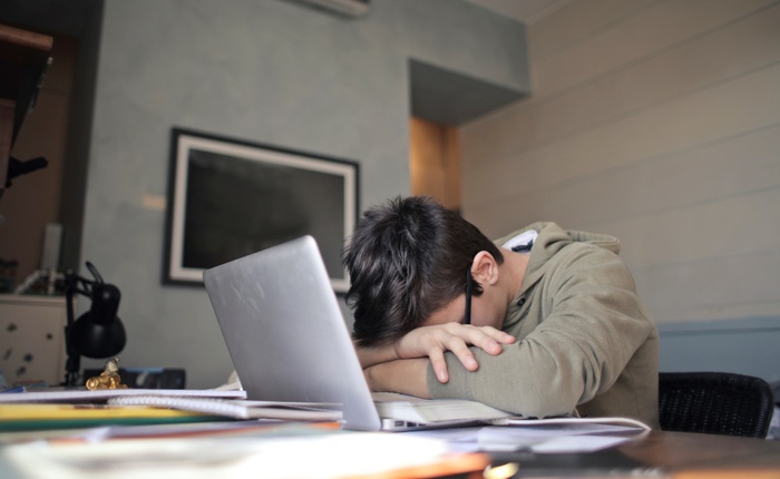 Gen Z Việt Nam và cuộc đua "giàu nhanh": áp lực tài chính, so sánh xã hội và cách họ tự cứu mình