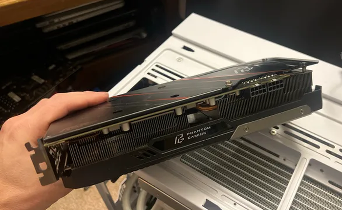 Người dùng này mua được Radeon RX 5700 XT với giá chỉ 130.000 đồng tại chợ đồ cũ: Món hời khó tin giữa cơn khủng hoảng GPU