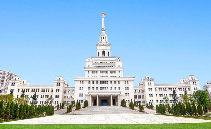 Vingroup triển khai chương trình đào tạo 20.000 nhân tài AI thực chiến, học viên nhận phụ cấp 8 triệu đồng mỗi tháng