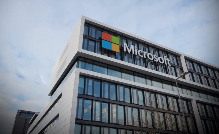 Cơn rung chấn Microsoft: Mất 350 tỷ USD trong 1 ngày vì AI