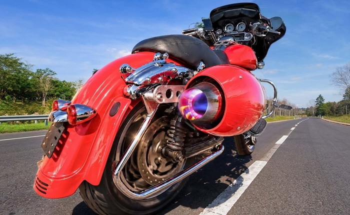 Harley-Davidson chưa đủ “điên”, Matt Mikka biến mô tô Mỹ thành chiến đấu cơ hai bánh bằng động cơ phản lực