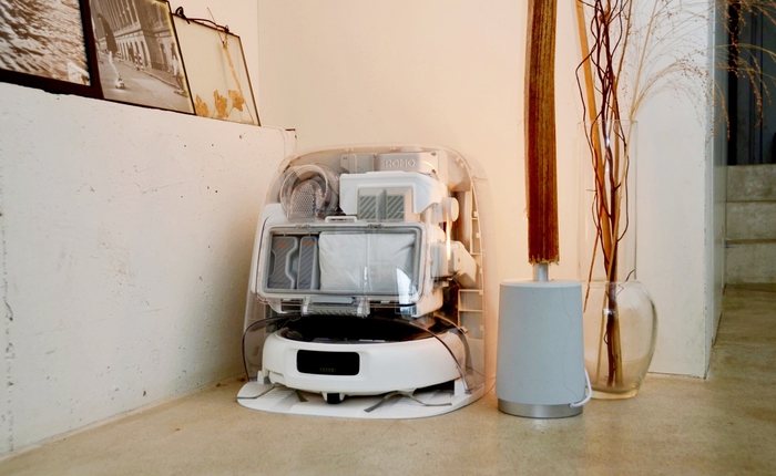 7000 robot hút bụi DJI bị hack camera chỉ vì ai đó muốn điều khiển từ xa bằng tay cầm PS5