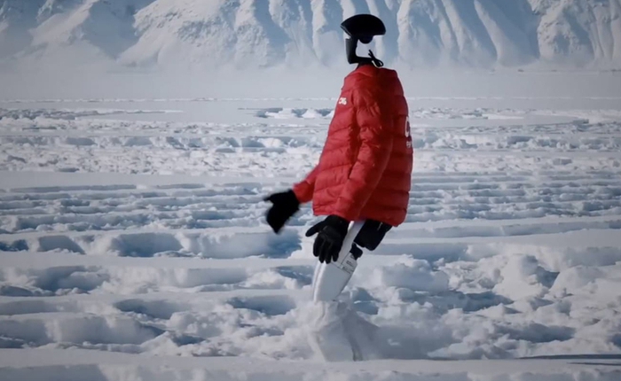 Robot hình người của Trung Quốc lập kỳ tích đi bộ tự hành giữa "chảo băng" -47,4°C tại Tân Cương