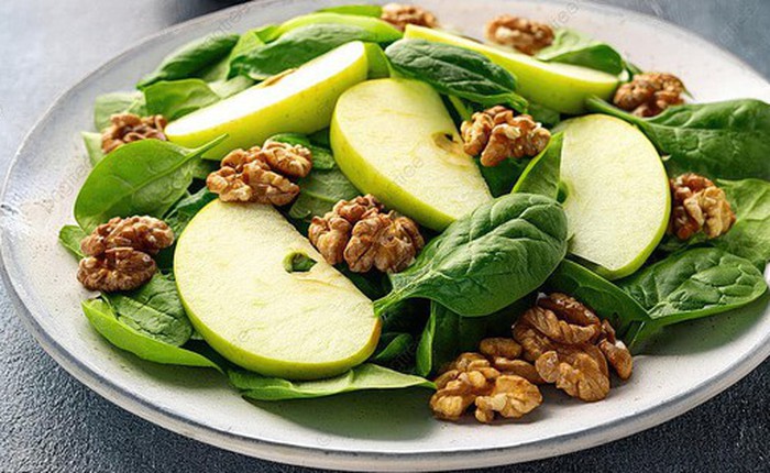 Vì sao rau bina được gọi là “rau trường thọ”? Lợi đủ đường cho ruột, mắt và tim mạch