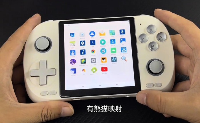 Máy chơi game giá gần 2 triệu chạy Android siêu cũ, chuyên giả lập Game Boy và PS1