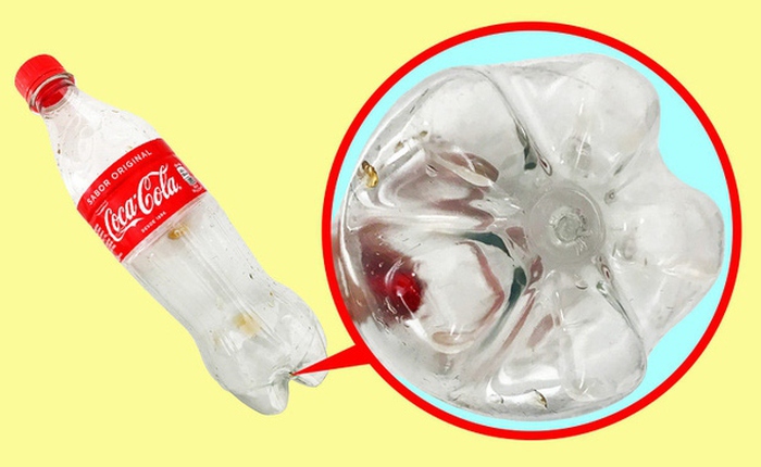 Tại sao hầu hết các chai nước ngọt bằng nhựa đều có cấu trúc hình cánh hoa ở đáy?