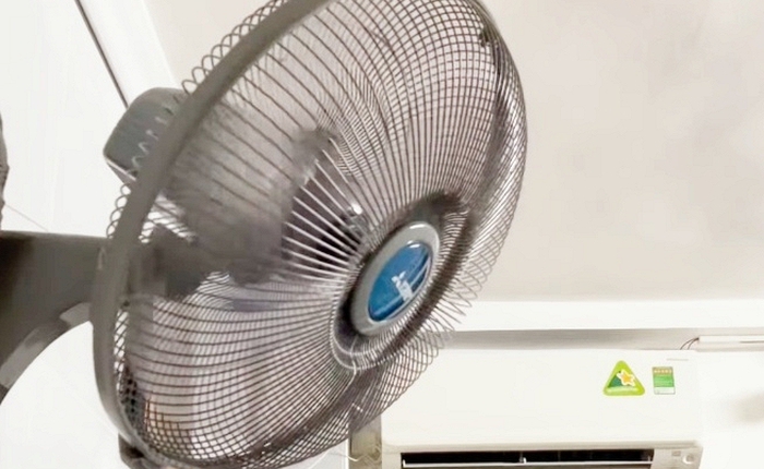 Bật điều hòa + quạt có tốn điện hơn không? EVN đưa ra đáp án