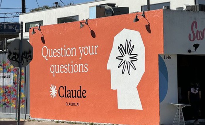 Claude lên ngôi, ChatGPT tụt dốc