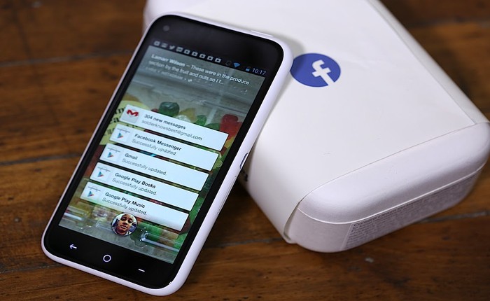 Facebook từng ra mắt 3 điện thoại tích hợp sâu mạng xã hội, kết hợp với thương hiệu rất được yêu thích nhưng vẫn "chết yểu"