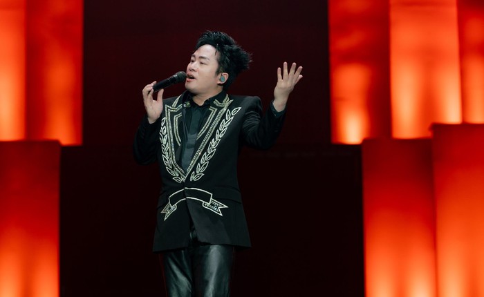 Tùng Dương chê AI