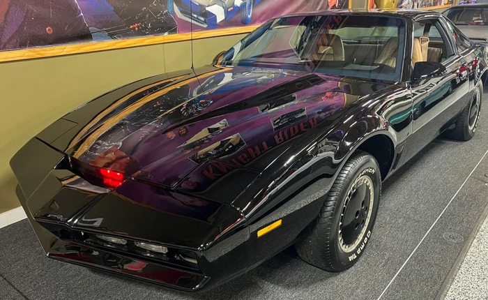Chiếc xe huyền thoại "Knight Rider" bị phạt tốc độ ở New York dù đang nằm yên trong bảo tàng cách đó hơn 1.300 km