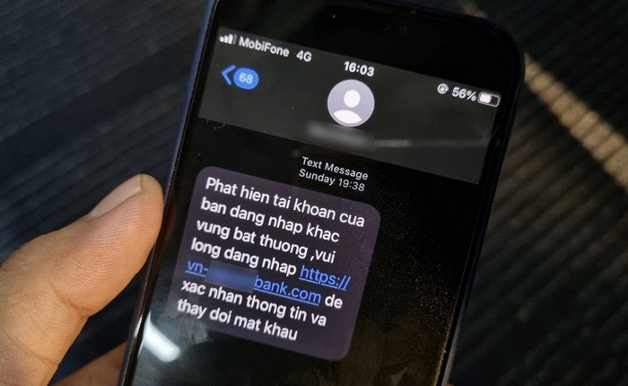 Nhận tin nhắn này nên xóa ngay lập tức, coi chừng mất sạch tiền trong tài khoản ngân hàng
