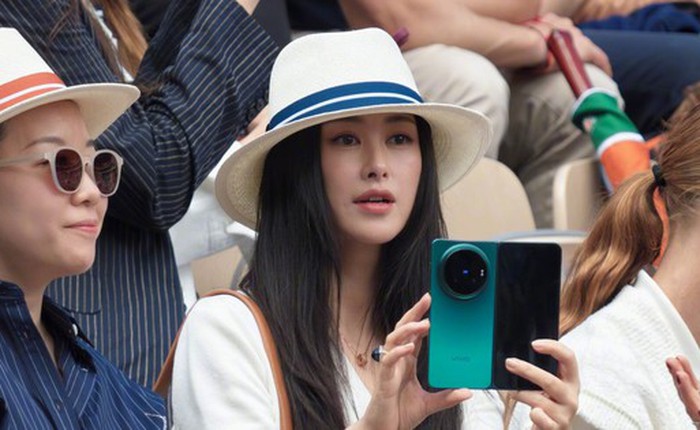 vivo X Fold 6 bất ngờ lộ diện tại Roland Garros, hé lộ thiết kế trước ngày ra mắt