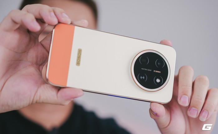Pin iPhone 17 Pro Max và Galaxy S26 Ultra cộng lại cũng không bằng máy này