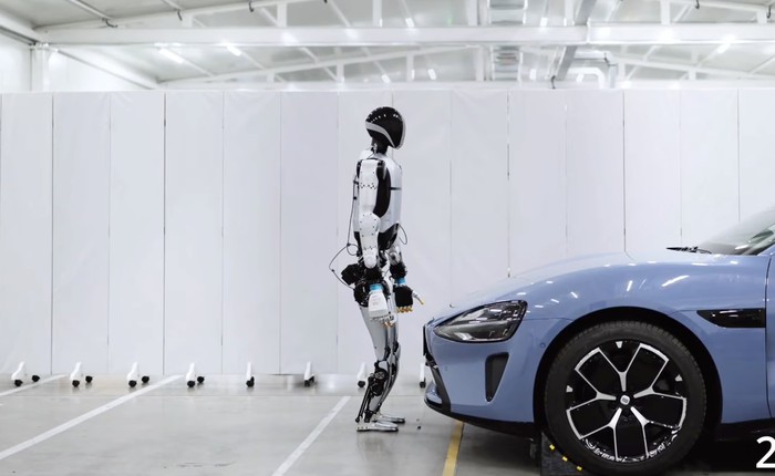 Kỷ nguyên mới của công nghiệp ô tô, robot nhân hình Xiaomi lắp ráp xe điện đạt tỷ lệ thành công 98%