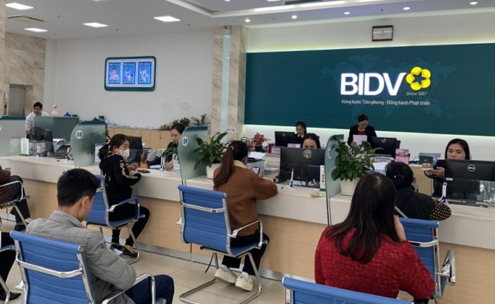 Trường hợp tài khoản ngân hàng Vietcombank, VietinBank, Agribank, BIDV... bị phong tỏa ngay lập tức