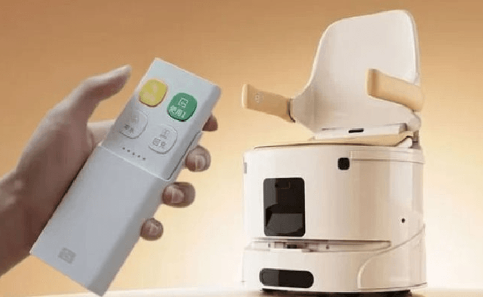 "Robot bồn cầu" giá hơn 100 triệu đồng gây bất ngờ tại triển lãm công nghệ, chỉ cần gọi một tiếng là tự chạy đến tận giường người dùng.
