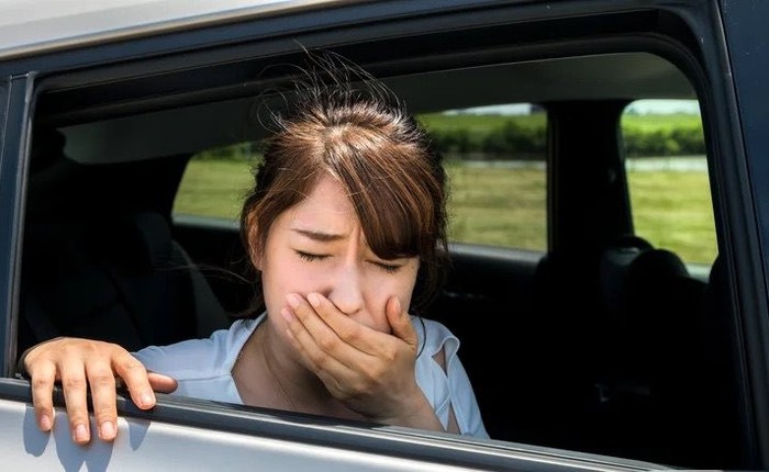 Cứ lên ô tô là "buồn nôn, say xe": Vì sao lại thế?