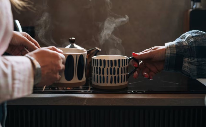 Thói quen uống đồ uống quá nóng có thể làm tăng gấp ba lần nguy cơ mắc ung thư thực quản