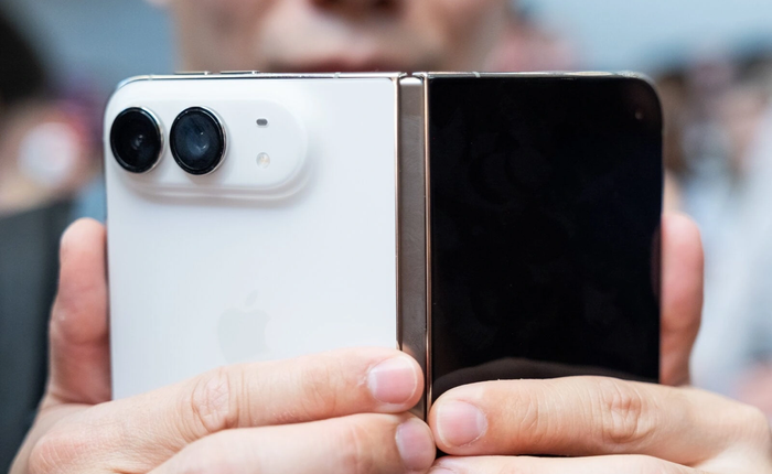 iPhone Duo giá gần 65 triệu đồng: Người dùng đang trả tiền cho điều gì? 