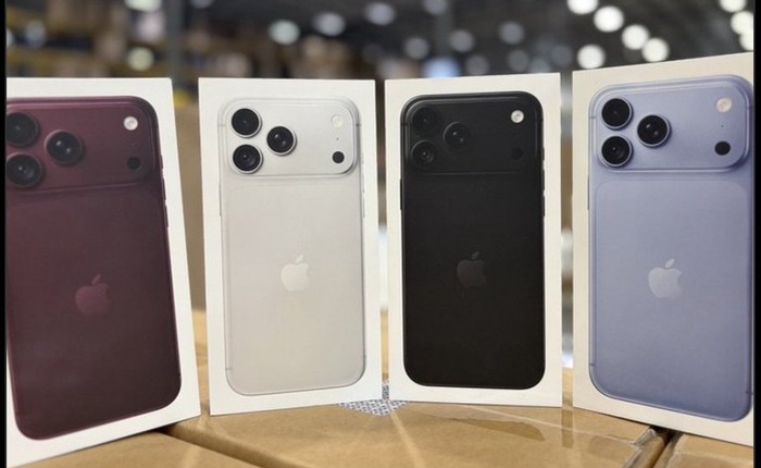 Vui mừng khoe lô hàng iPhone 18 Pro chuẩn bị mở bán, sếp T-Mobile vô tình để lộ thông tin khiến kẻ gian vui mừng