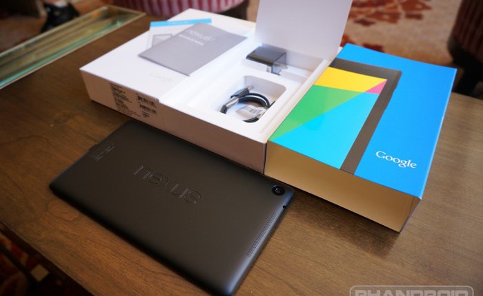 Tablet Nexus 7 mới nhanh chóng cháy hàng trên diện rộng