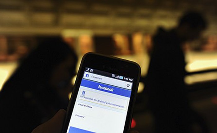 Dùng Facebook trên smartphone không cẩn thận sẽ tốn tiền 3G