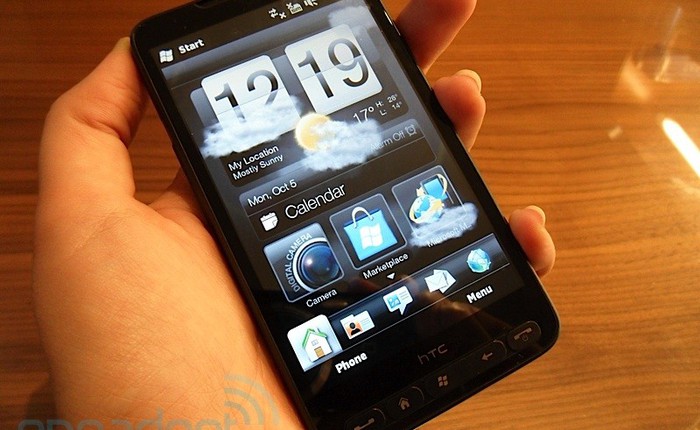 Đồ cổ huyền thoại HTC HD2 đã chạy được Android 4.4