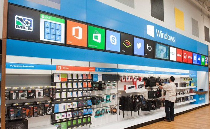 Microsoft học theo Samsung: Mở cửa hàng trong siêu thị điện tử