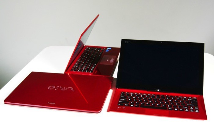 Phiên bản laptop Vaio màu đỏ đẹp long lanh của Sony