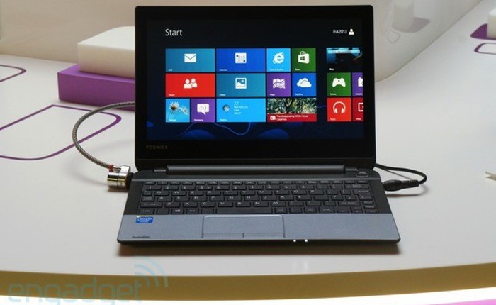 Satellite NB15t: Laptop cảm ứng Windows 8 giá rẻ của Toshiba