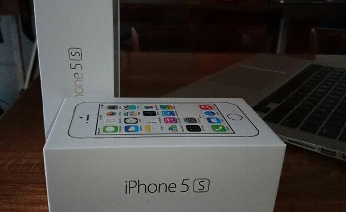 50 chiếc iPhone 5s bị chặn bắt ở sân bay Nội Bài