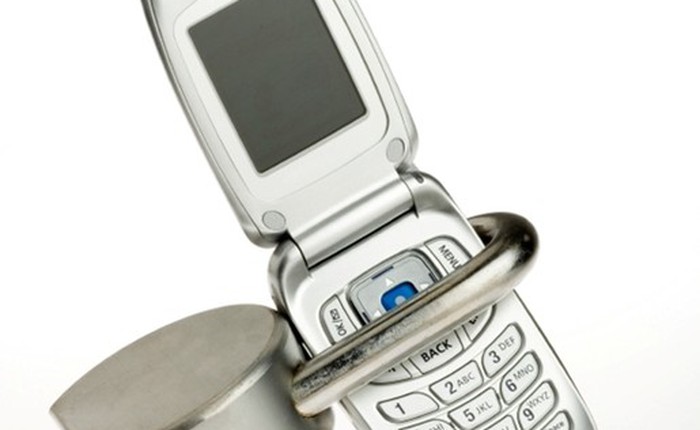 Samsung khóa mạng thiết bị mới: Rào cản lớn cho hàng xách tay