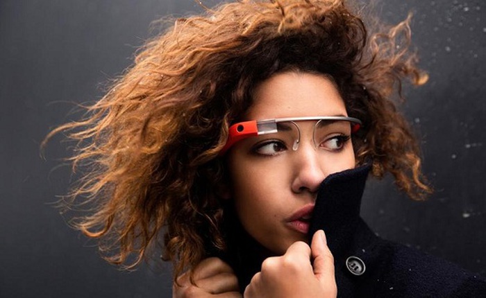 Microsoft định làm kính kết nối internet giống Google Glass