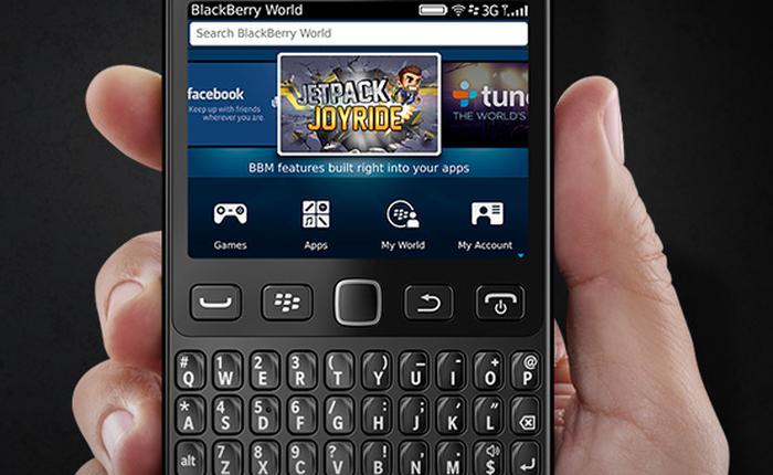 BlackBerry 9720 với màn hình cảm ứng và bàn phím QWERTY chính thức ra mắt