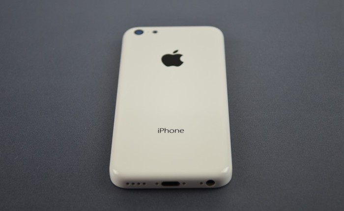 Cận cảnh rõ nét iPhone 5C, điện thoại “giá rẻ” của Apple