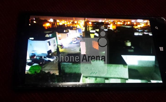 Thêm ảnh thực tế Lumia 929, phiên bản thu nhỏ của phablet Lumia 1520
