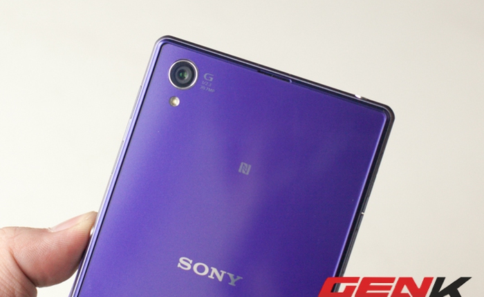 Cận cảnh Sony Xperia Z1 đẹp tinh tế tại Việt Nam