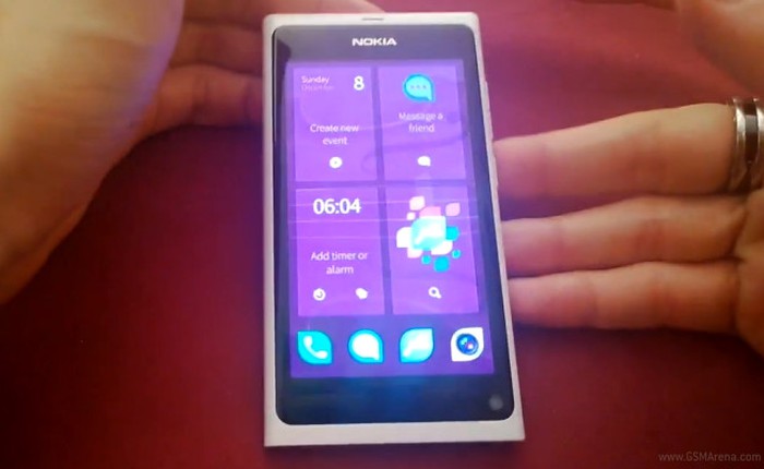 Cận cảnh huyền thoại Nokia N9 chạy Sailfish OS