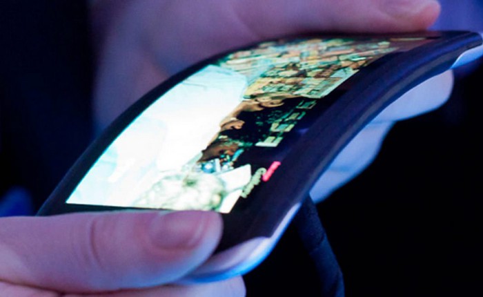 Samsung và LG gấp rút trình làng smartphone màn hình dẻo trong tháng 10